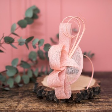 Чрезвычайно элегантный FASCINATOR Posh style cz18241-2