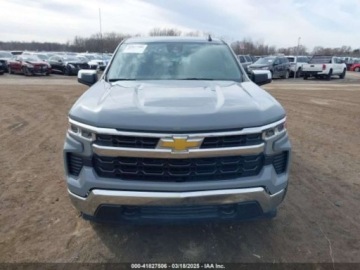 Chevrolet Silverado II 2024 Chevrolet Silverado 2024r., 4x4, 2.7L 2.7 Benzyna 310KM, zdjęcie 6