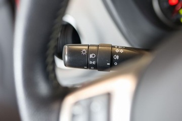 Toyota Yaris III Hatchback 5d Facelifting 1.0 VVT-i 69KM 2015 Toyota Yaris 1.0 Active EU6 Benzyna 69KM, zdjęcie 33