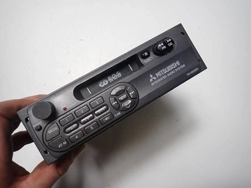 RADIOODTWARZACZ RADIO NA KASETY MITSUBISHI CARISMA