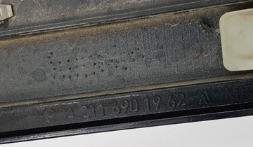 LIŠTA DVEŘE LEVÝ PŘEDNÍ 040 MERCEDES W211