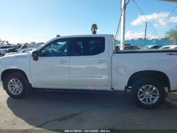 Chevrolet Silverado II 2024 Chevrolet Silverado 2024r., 1500 RST, od ubezpieczalni 2.7 Benzyna 310KM, zdjęcie 3