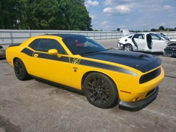 Dodge Challenger III 2017 Dodge Challenger RT 392 2017 6.4 Benzyna 485KM, zdjęcie 4