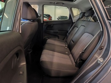 Kia Venga Mikrovan 1.6 DOHC CVVT 125KM 2010 Kia Venga 1.6 Benzyna, Panorama, autoklima, grzane siedzenia, zdjęcie 7