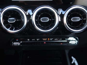 Mercedes Klasa B W247 Sports Tourer 1.3 B180  136KM 2019 Mercedes B B 180, Salon Polska, Automat, Skóra, zdjęcie 15