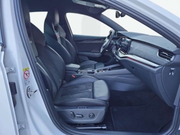 Skoda Octavia IV Liftback 2.0 TDI SCR 200KM 2022 Skoda Octavia Matrix, Head-Up, Webasto, RS CHALLENGE, DCC, ACC 2.0 Diesel, zdjęcie 19