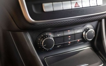 Mercedes Klasa A W176 Hatchback 5d Facelifting 180 122KM 2017 Mercedes-Benz Klasa A 180 Style 1.6 Benzyna 122KM, zdjęcie 21
