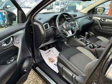 Nissan Qashqai II Crossover Facelifting 1.6 DiG-T 163KM 2018 Nissan Qashqai 1.6Turbo/ Panorama /Kamera 360/Navi, zdjęcie 8