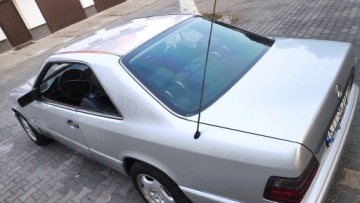 Mercedes Klasa E W124 Coupe 2.0 136KM 1995 MERCEDES-BENZ C124 E200 2.0 benzyna 136KM 1995r, zdjęcie 6