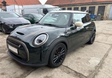 Mini Mini F56 Electric Facelifting 32.6kWh 184KM 2022 MINI Cooper Elektryk 185KM