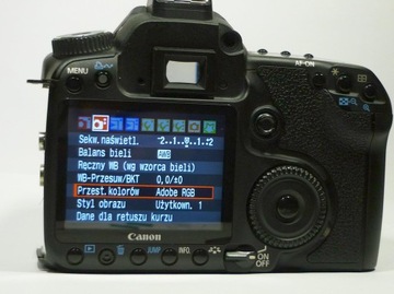 Canon 40D — ЖК-дисплей, задняя часть корпуса