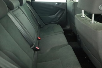 Volkswagen Passat B6 Variant 1.6 FSI 116KM 2005 VW Passat 1.6 FSI, 1. Właściciel, HAK, Klima,ALU, zdjęcie 6