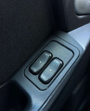 Opel Meriva I 1.6 ECOTEC 100KM 2004 Opel Meriva automat Czujniki Klima Warszawa 1.6 Benzyna 100KM, zdjęcie 21