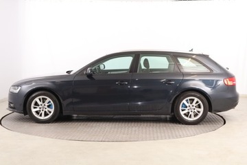 Audi A4 B8 Avant Facelifting 2.0 TDI 112g 136KM 2012 Audi A4 2.0 TDI, Navi, Klima, Klimatronic, zdjęcie 2