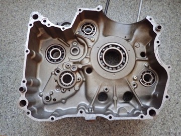 DWA KARTERY BLOK SILNIKA R404 SUZUKI DR 800 BIG 91-97r