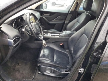 Jaguar F-Pace 2019 Jaguar F-Pace Premium 2019 2.0 Benzyna 247KM, zdjęcie 7