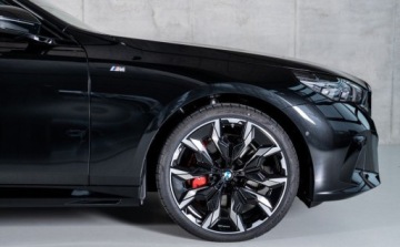 BMW Seria 5 G90-91 2026 BMW Seria 5 540d xDrive, Panorama, M sport, Pakiet Travel, Bowers, 21 cali, zdjęcie 20