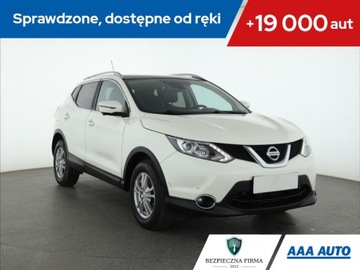 Nissan Qashqai II Crossover 1.6 dCi 130KM 2015 Nissan Qashqai 1.6 dCi, Salon Polska, Serwis ASO