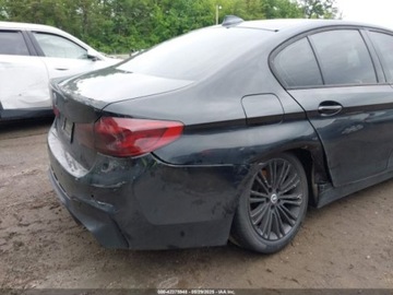 BMW Seria 5 G30-G31 2019 BMW Seria 5 2019 BMW 530E XDRIVE IPERFORMANCE 2.0 Benzyna 180KM, zdjęcie 6