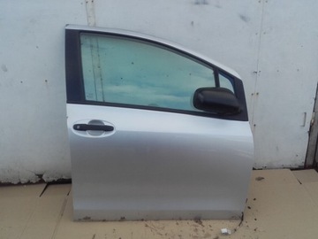 DRZWI PRZÓD PRZEDNIE PRAWE TOYOTA YARIS II 2