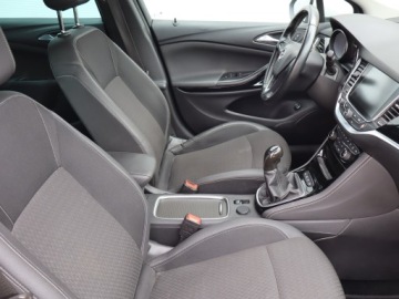 Opel Astra K Sports Tourer 1.6 CDTI 136KM 2018 Opel Astra 1.6 CDTI, Navi, Klima, Klimatronic, zdjęcie 8