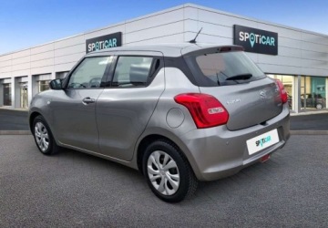 Suzuki Swift VI Hatchback Facelifting 1.2 DualJet SHVS 83KM 2021 Suzuki Swift 1.2 Dualjet SHVS Premium CVT 1.2 Benzyna 83KM, zdjęcie 6