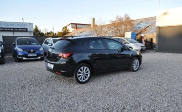 Opel Astra J Hatchback 5d 1.4 Turbo ECOTEC 140KM 2012 Opel Astra 1.4 Benzyna Xenon Tempomat Cz. parkowania Klimatyzacja 1.4 140KM, zdjęcie 6