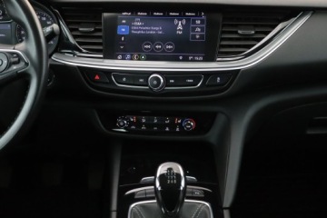 Opel Insignia II Sports Tourer 2.0 CDTI 170KM 2018 Opel Insignia 2.0 CDTI, 167 KM, Navi, Klima, zdjęcie 11