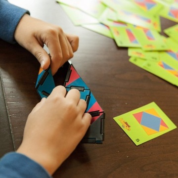 ЛОГИЧЕСКАЯ ИГРА FAT BRAIN HINGES IWANA