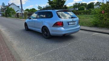 Volkswagen Golf VI Variant 1.6 TDI-CR DPF 105KM 2009 Volkswagen Golf VW Golf VI 1.6 TDI Automat Panorama dach Nawi Klima, zdjęcie 4