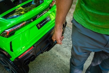 Lamborghini URUS мощный привод 4х4 180Вт 14Ач 3-8л