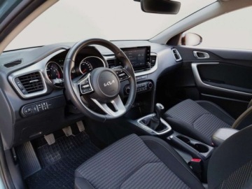 Kia Ceed III Hatchback Facelifting  1.5 T-GDI 160KM 2023 Kia Ceed 1.5T-GDI 160KM M SalonPL Led Tempomat Carplay Kamera FV23 1.5, zdjęcie 9