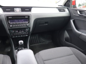 Skoda Rapid II Spaceback 1.2 TSI 105KM 2014 Skoda Rapid Spaceback 1.2 TSI, Salon Polska, zdjęcie 7