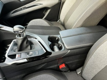 Peugeot 5008 II Crossover Facelifting 1.2 PureTech 130KM 2021 Peugeot 5008 7 Osobowy/ Kamera 360/Salon Pl/FV 23%, zdjęcie 30