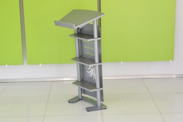 Кафедра 60х60х115см с логотипом