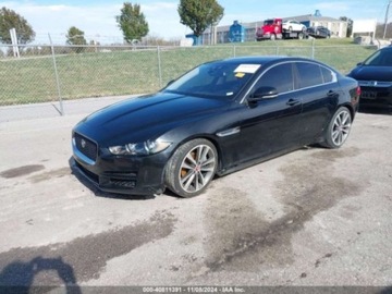 Jaguar XE Sedan 2.0 i4 240KM 2017 Jaguar XE Jaguar XE Prestige, od ubezpieczalni 2.0 Benzyna 240KM, zdjęcie 3