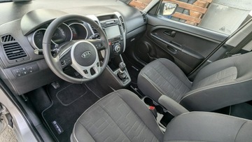 Kia Venga Mikrovan 1.4 CRDi WGT 90KM 2011 Kia Venga 1.4D 90PS OPŁACONY Bezwypadkowy, zdjęcie 10