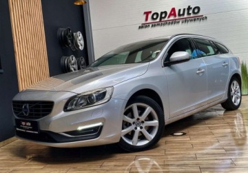 Volvo V60 I Kombi Facelifting 2.0 D4 DRIVE-E 190KM 2016 Volvo V60 D4 190KM SKORY BEZWYPADKOWY automat gwarancja nowe opony