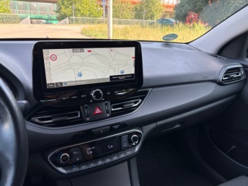 Hyundai i30 III 2022 HYUNDAI i30 1.6 CRDI 48V MIĘKKA HYBRYDA DOBRZE WYPOSAŻONY BEZWYPADKOWY, zdjęcie 24