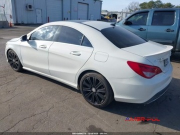 Mercedes CLA C117 2017 Mercedes-Benz CLA 2017 r., 2,0L 250 4MATIC 2.0 Benzyna 208KM, zdjęcie 3