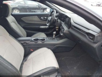 Ford Mustang VI 2024 Ford Mustang Gt Fastback 2024 5.0 Benzyna 480KM, zdjęcie 9