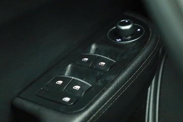 Alfa Romeo Giulia II Sedan 2.0 TBi 280KM 2019 Alfa Romeo Giulia 2.0 Turbo, Salon Polska, zdjęcie 16