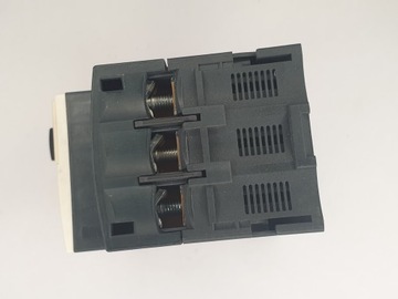 SCHNEIDER/TELEMECANIQUE GV2ME08 выключатель двигателя 2,5-4А * 1,1кВт 1,5кВт
