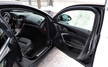 Opel Insignia I Sports Tourer 2.0 CDTI ECOTEC 160KM 2011 Opel Insignia 2.0 Cdti Navi Skorzana tapicerka OPC-line Tryby jazdy Gwar, zdjęcie 16