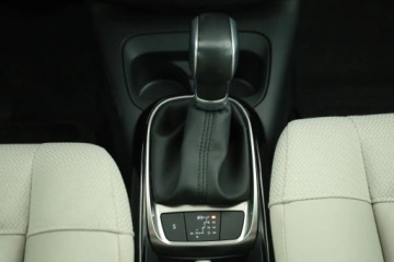 Citroen C4 Cactus Crossover Facelifting 1.2 PureTech 110KM 2018 Citroen C4 Cactus 1.2 PureTech, Salon Polska, zdjęcie 16