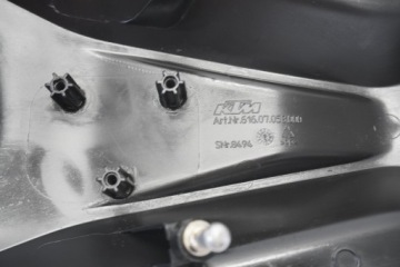 KTM 1290 SUPER DUKE 17-20 КРЫШКА ОБТЕКАТЕЛЯ ТОПЛИВНОГО БАКА