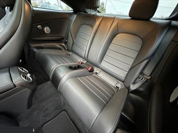 Mercedes Klasa C W205 2019 Mercedes-Benz Klasa C 2.0 16V benzyna 245 KM 2019r, zdjęcie 23