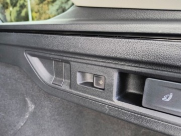 Volkswagen Passat B8 Variant Facelifting 2.0 TDI SCR 150KM 2025 Volkswagen Passat serwis ASO 2.0TDI 150KM bezwypadkow gwarancja pakiety ka, zdjęcie 21