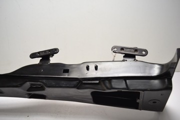 Mercedes W201 190 Средняя стойка правая