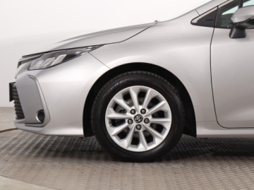 Toyota Corolla XII Sedan 1.5 VVT-i 125KM 2022 Toyota Corolla 1.5 VVT-i, Salon Polska, zdjęcie 14